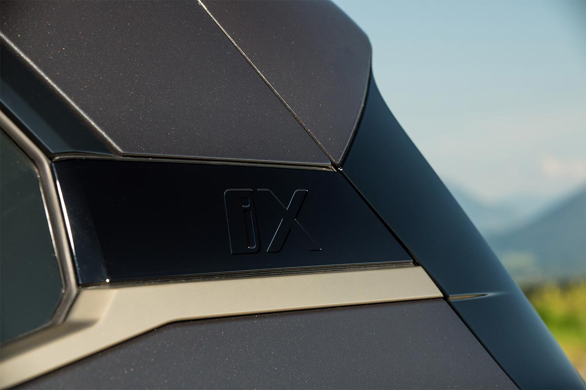 Grafika bočních oken BMW iX