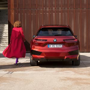 BMW iX SPORT EDITION již od 23 490 Kč měsíčně
